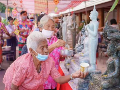 สืบสานประเพณีสงกรานต์ ประจำปี 2564 ร่วมกับวัดป่าละหานทราย