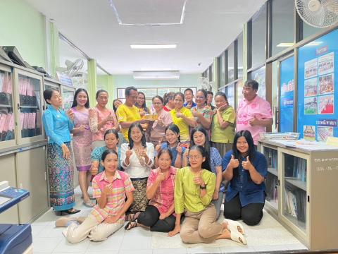 8. Ηappy Family