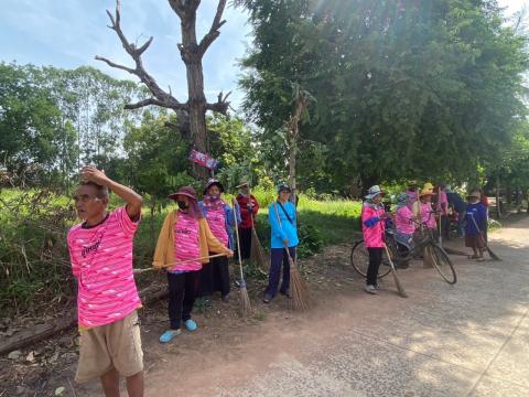 กลุ่มอาสาสมัครท้องถิ่นรักษ์โลก ทำกิจกรรม Big Cleaning Day
